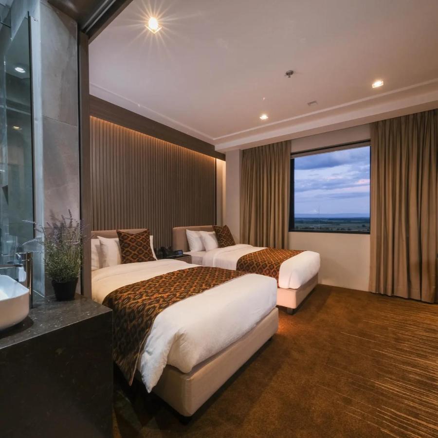 The Hotel Andrea Kota Cauayan Bagian luar foto