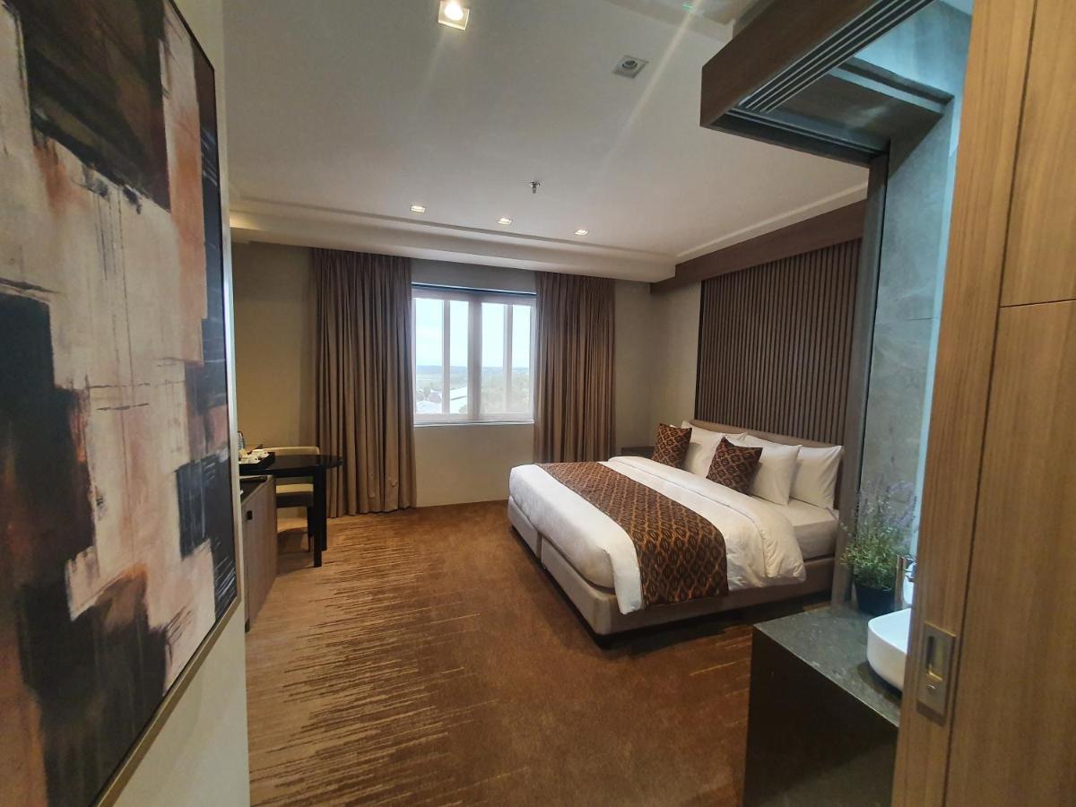 The Hotel Andrea Kota Cauayan Bagian luar foto