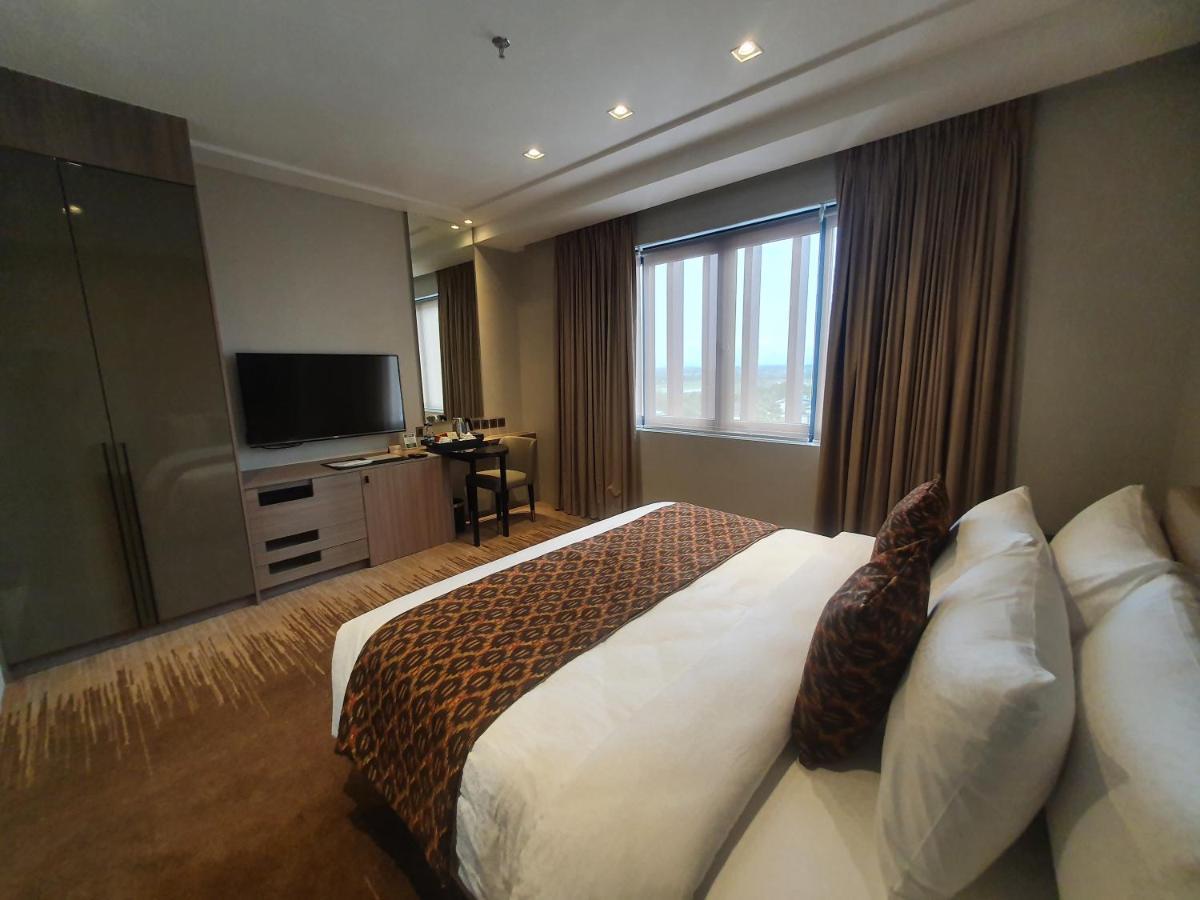 The Hotel Andrea Kota Cauayan Bagian luar foto