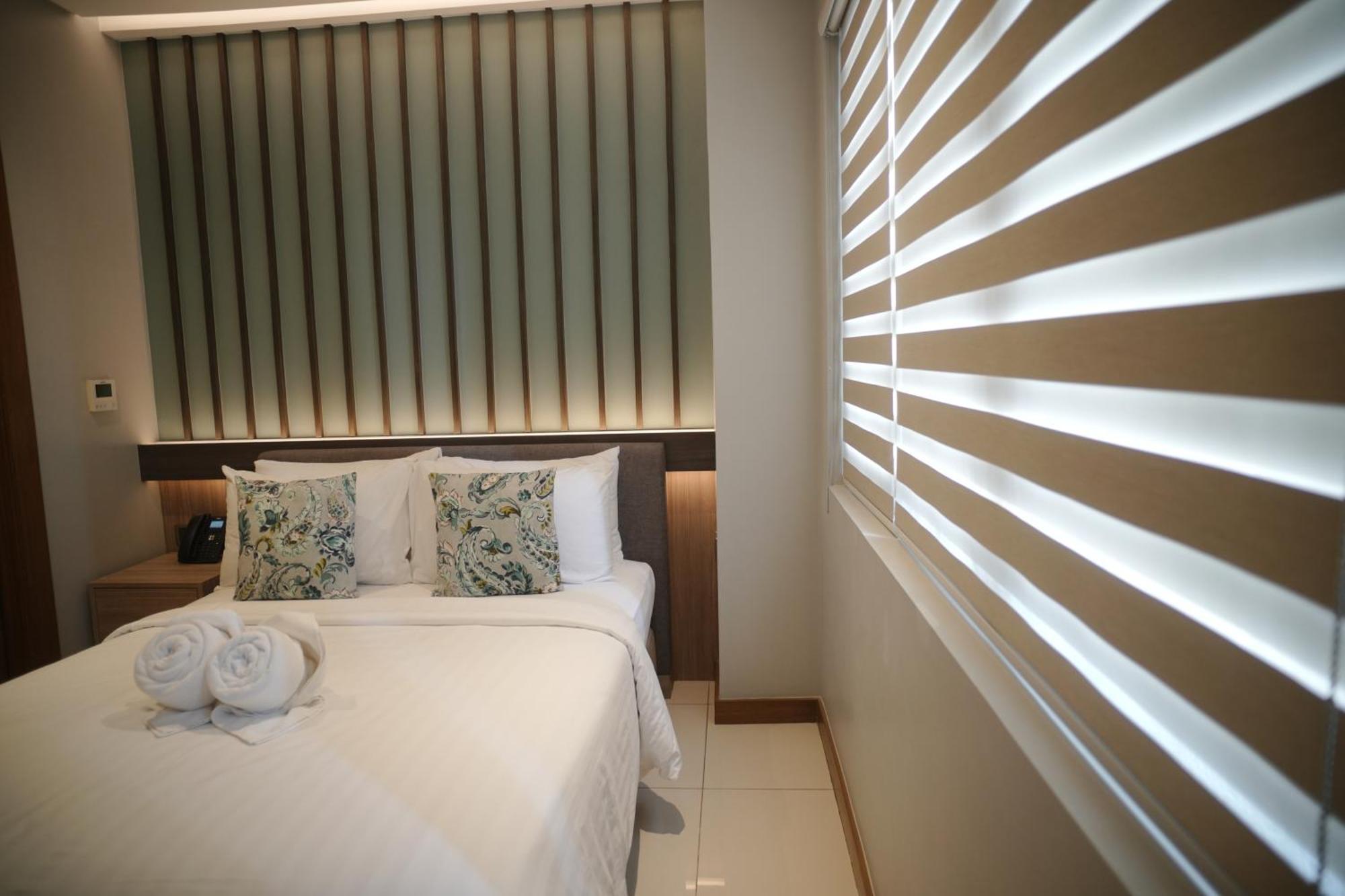 The Hotel Andrea Kota Cauayan Bagian luar foto