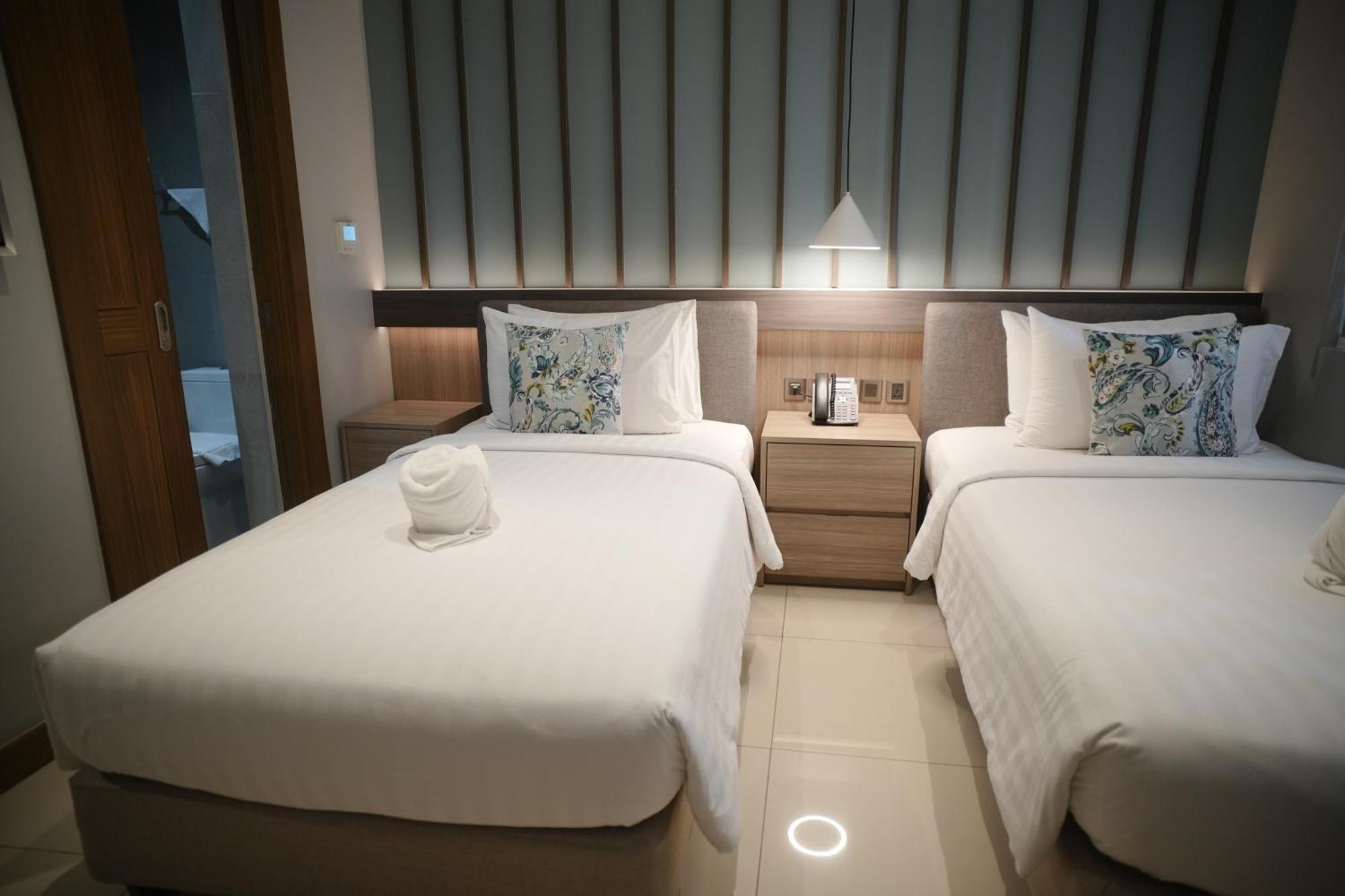 The Hotel Andrea Kota Cauayan Bagian luar foto