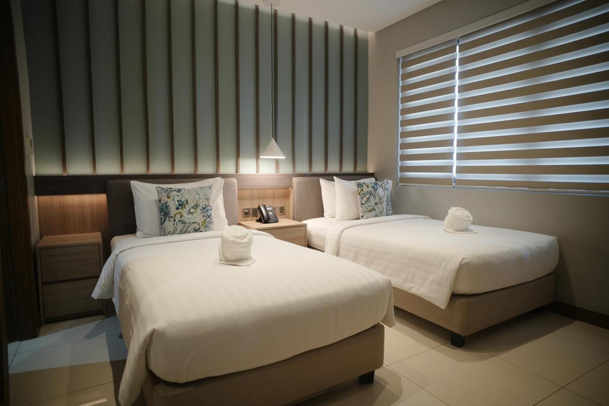 The Hotel Andrea Kota Cauayan Bagian luar foto