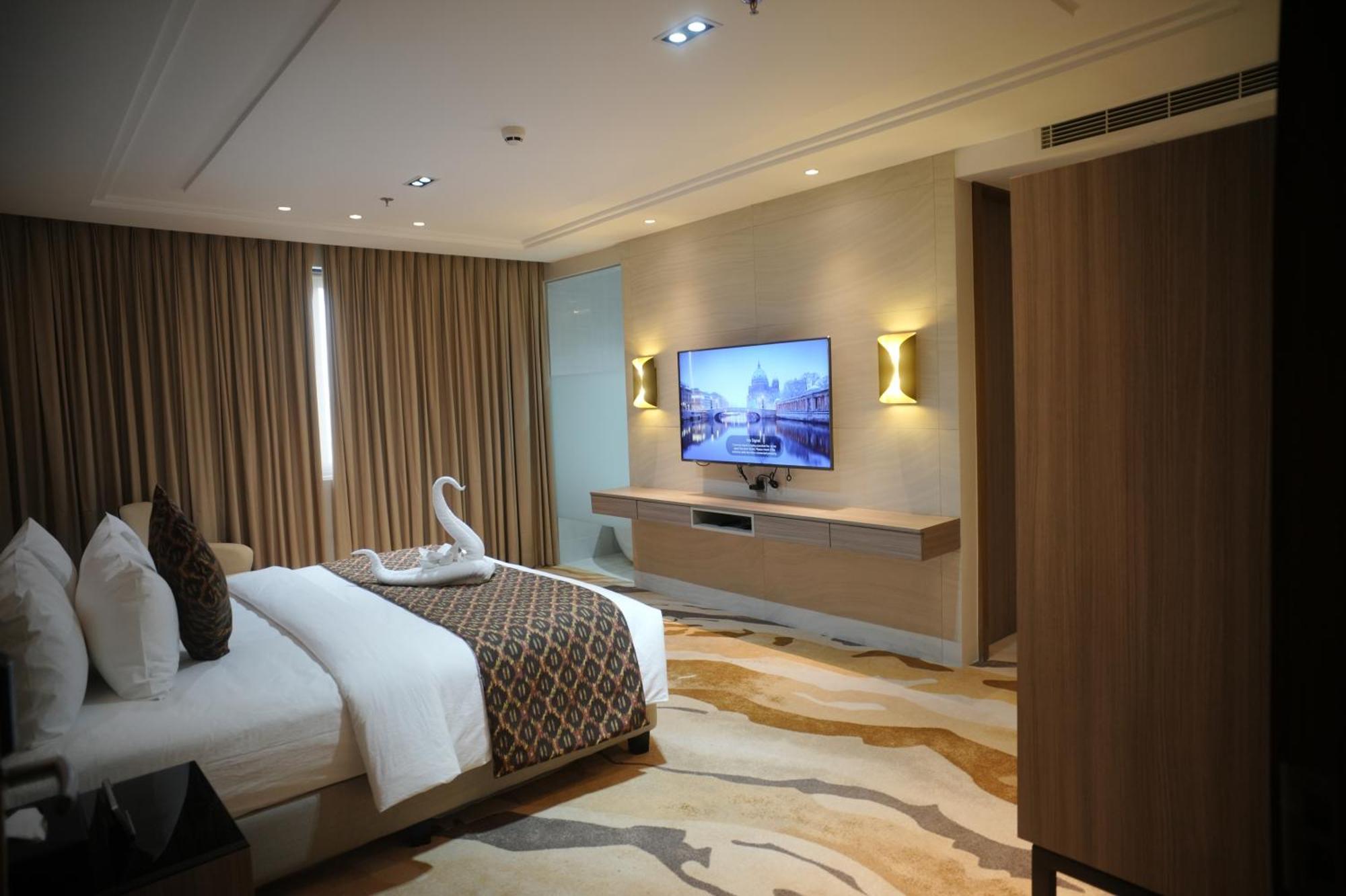 The Hotel Andrea Kota Cauayan Bagian luar foto