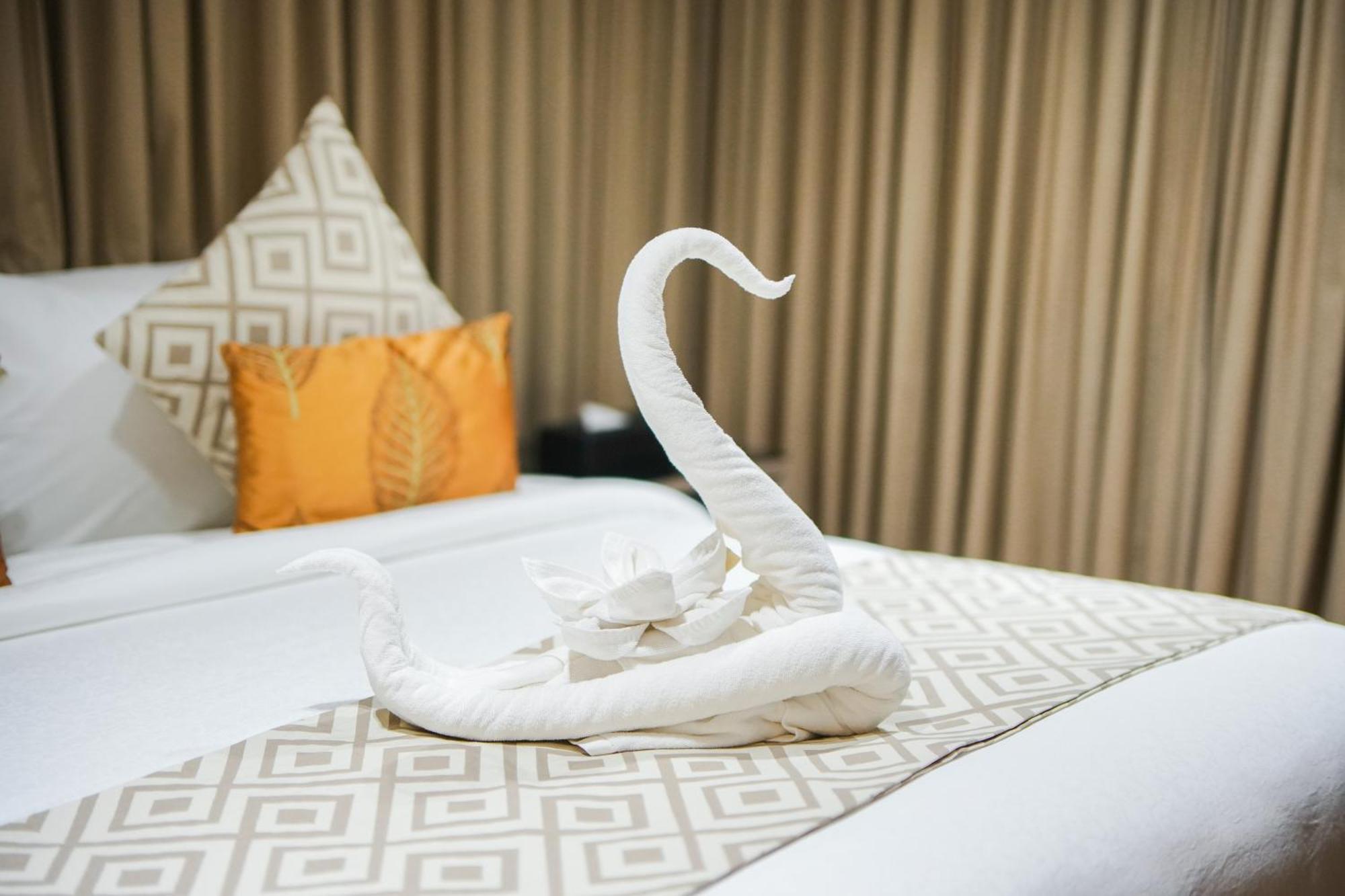 The Hotel Andrea Kota Cauayan Bagian luar foto